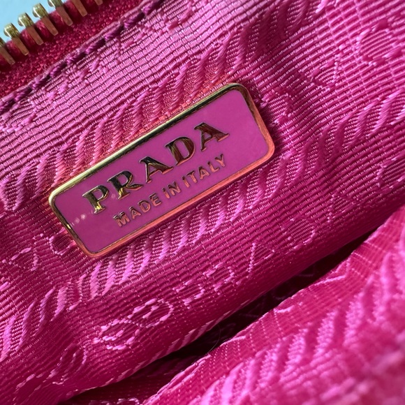 Prada pink soft leather pouch clutch wallet - Picture 15 of 16